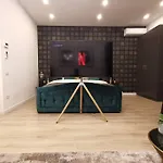 Glamour Dristor Brand New Studio